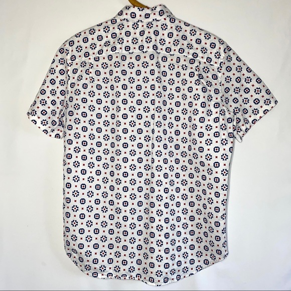 GAP Button-Down Standard Fit Shirt - Picture 3 of 3